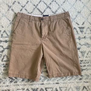 American Eagle Khaki Shorts Waist 34